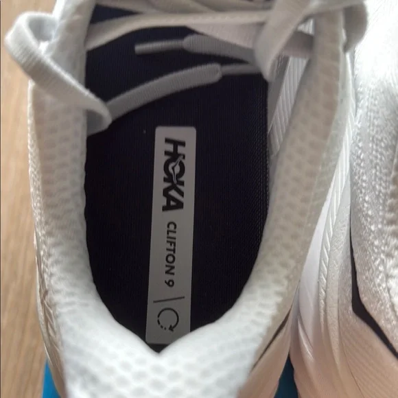 Hoka Women's Clifton 9 - Cosmic Grey/White SZ 9.5 Viral Hot! Brand new in box!! - Picture 7 of 17